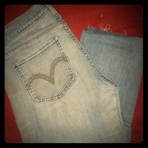 Levi's 524 Too Superlow modified skinny capris